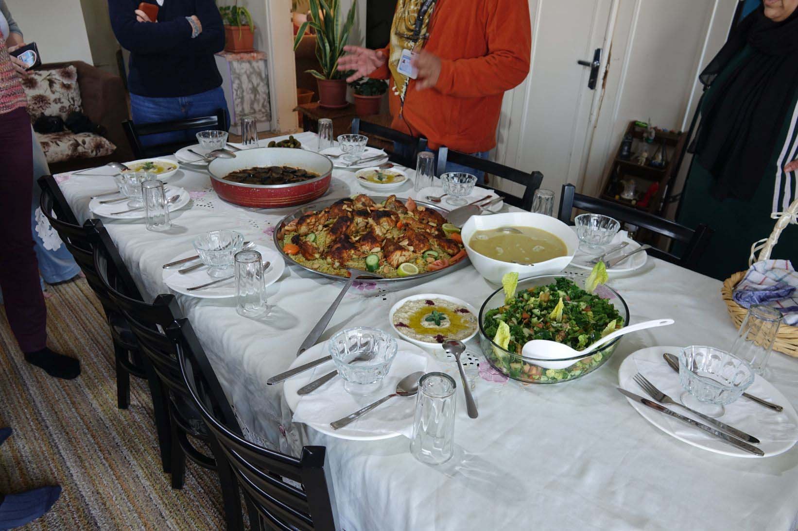essen im privathaus in jerash